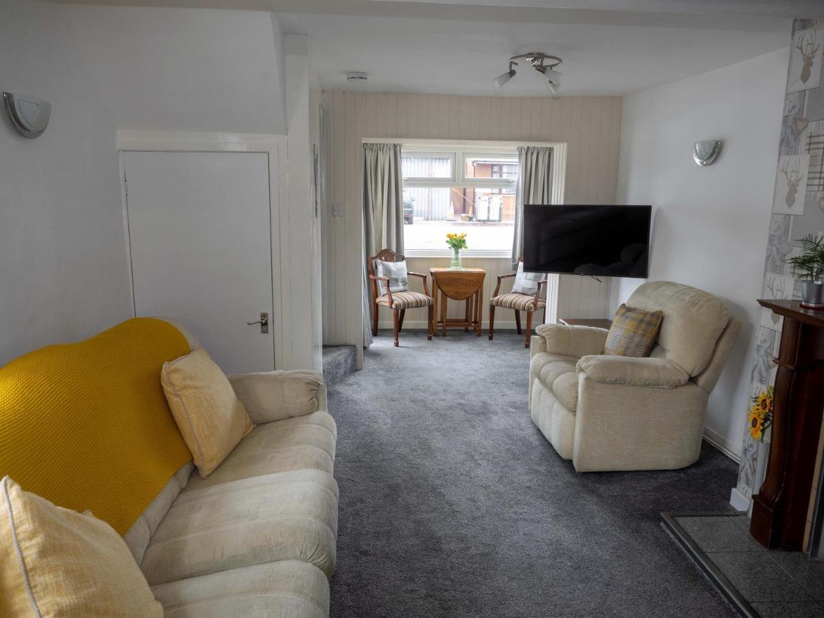 8 Heatons Bridge Road Holiday home Ormskirk